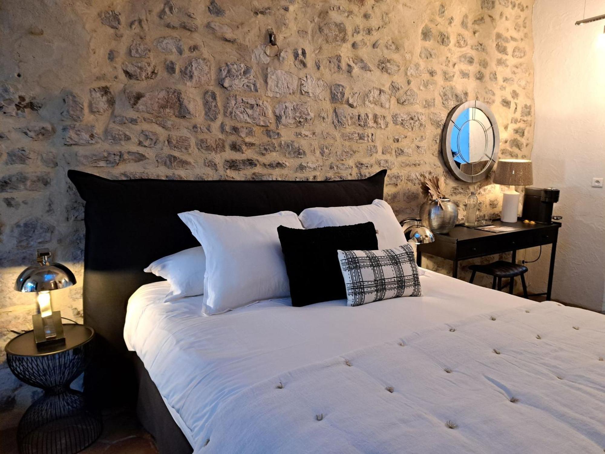 Hotel Le Patio De Sophie Sisteron Cameră foto